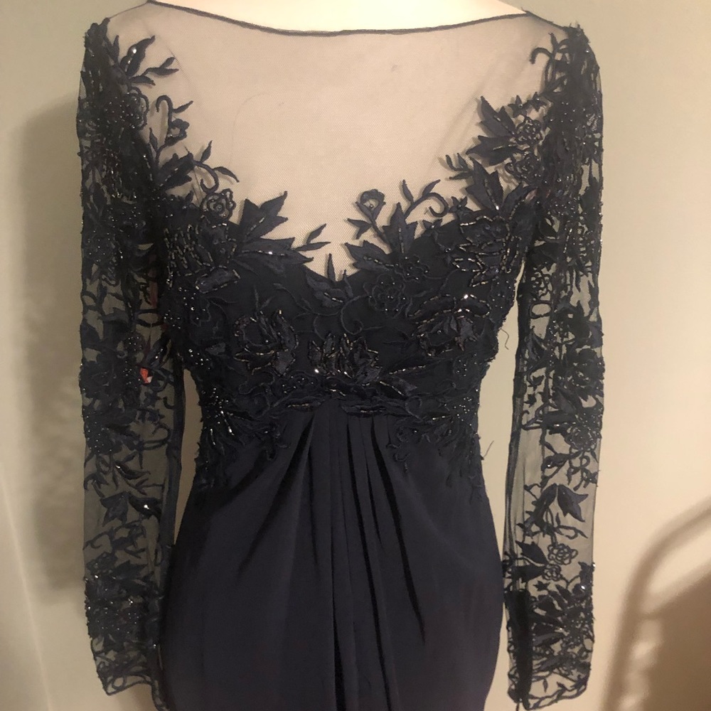 ML Monique L’huillier navy dress Size 2 MSRP $898!